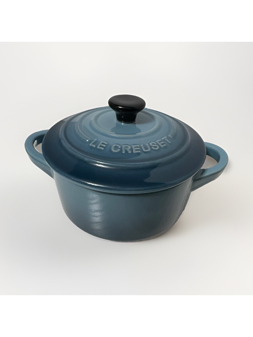 Le Creuset Marine Blue Ceramic Round Cocotte 8 oz. with Lid - New with Tags